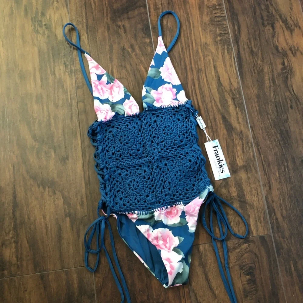 Frankies Bikinis Lilah One Piece Pink Peony